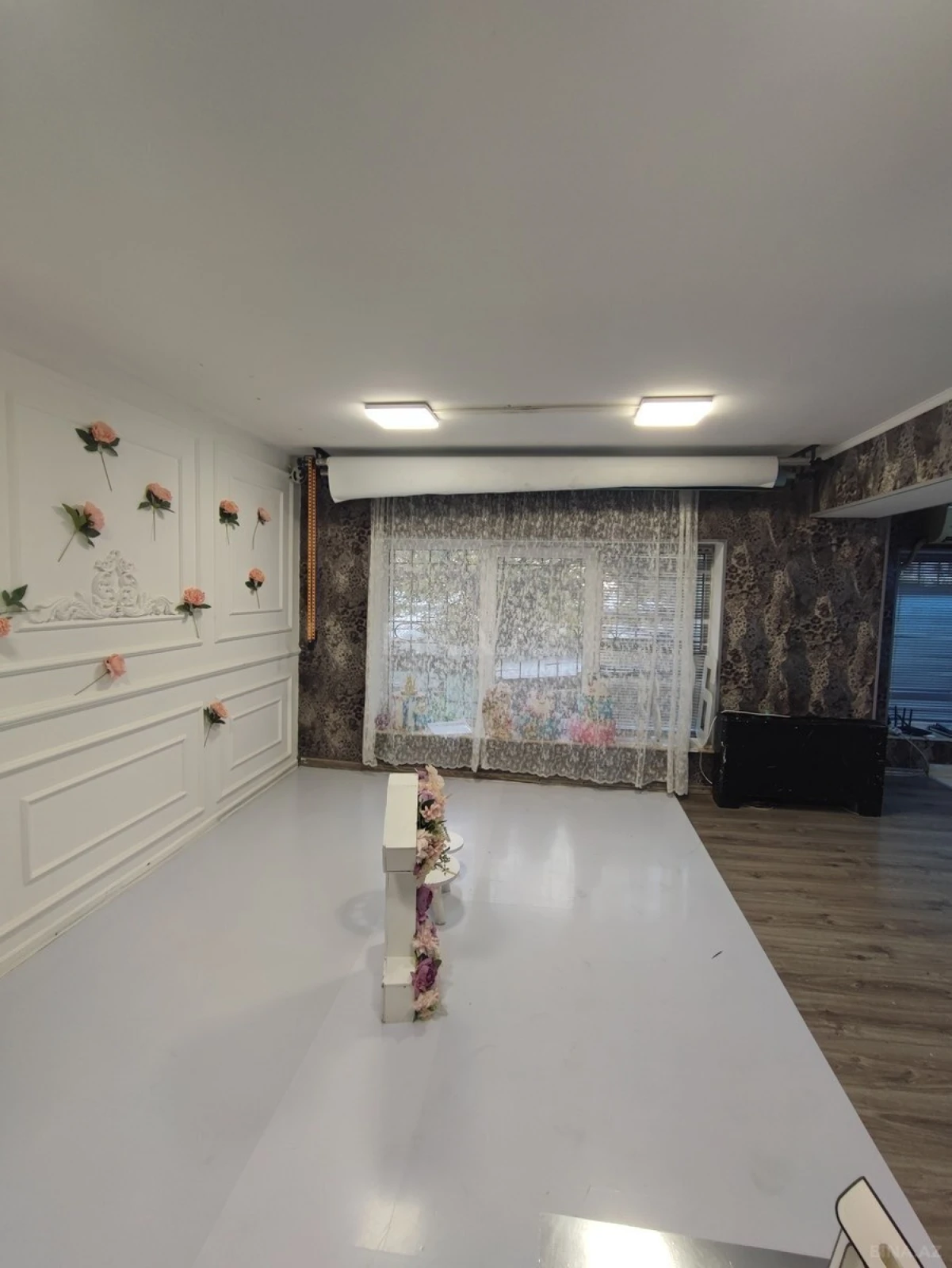 Satılır obyekt 278 m²