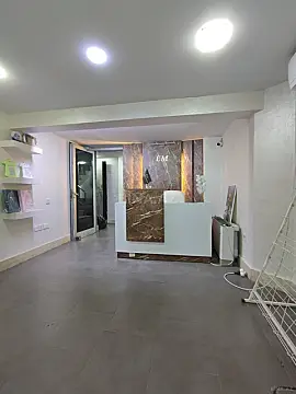 Satılır obyekt 278 m²