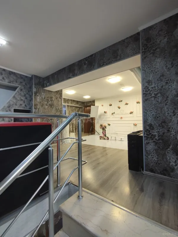 Satılır obyekt 278 m²