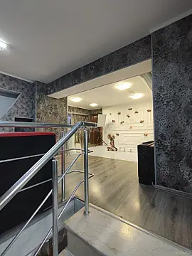 Satılır obyekt 278 m²