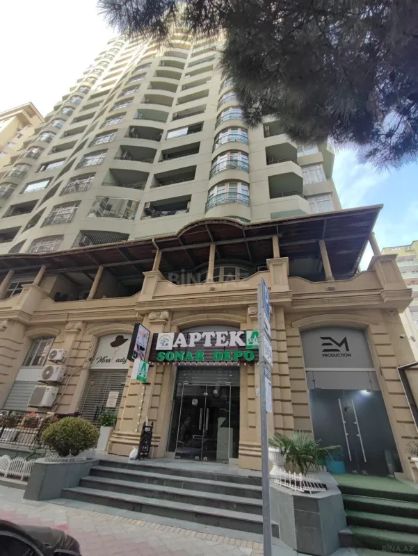 Satılır obyekt 278 m²