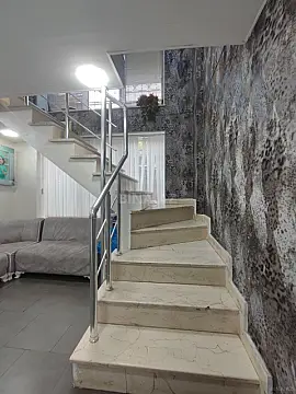 Satılır obyekt 278 m²