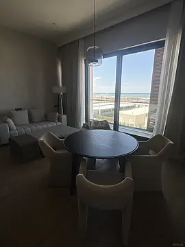 Satılır 2 otaqlı mənzil 100 m²