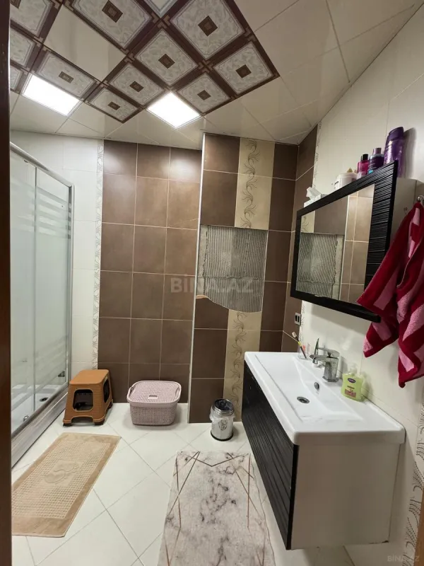 Satılır 4 otaqlı mənzil 156 m²
