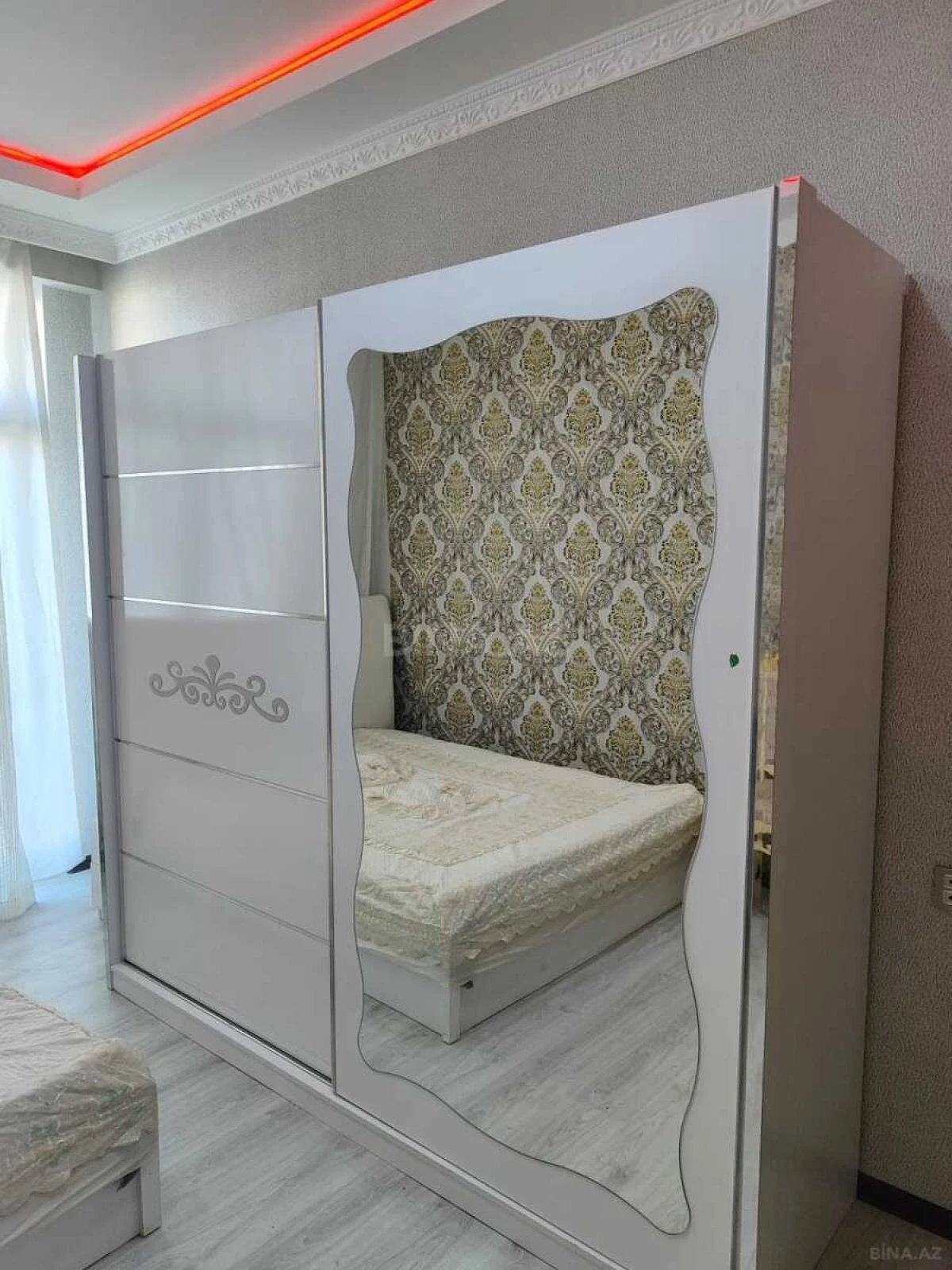 Satılır 2 otaqlı mənzil 60 m²