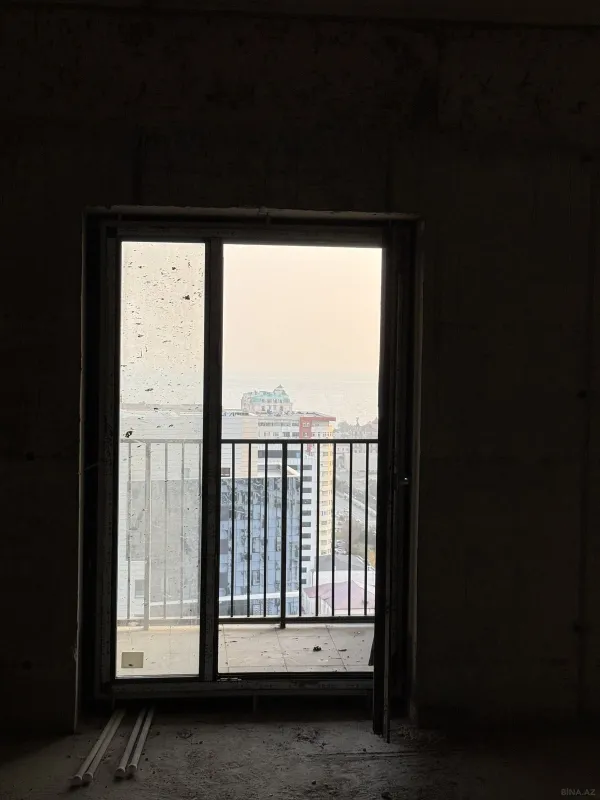 Satılır 3 otaqlı mənzil 90.5 m²