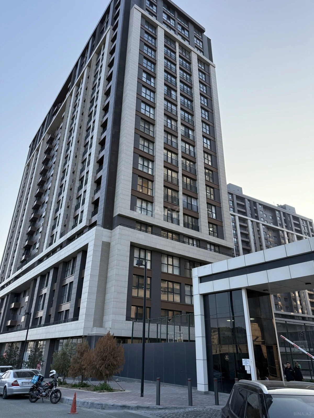Satılır 3 otaqlı mənzil 90.5 m²