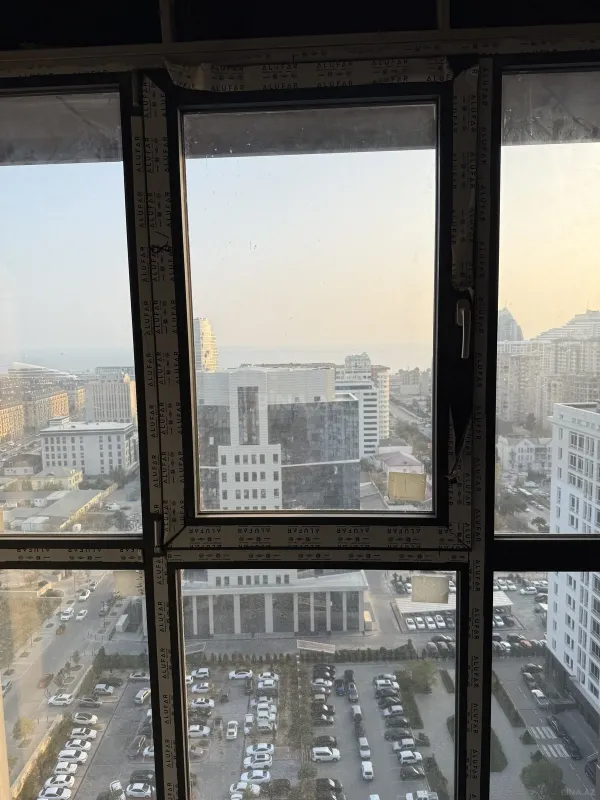 Satılır 3 otaqlı mənzil 90.5 m²