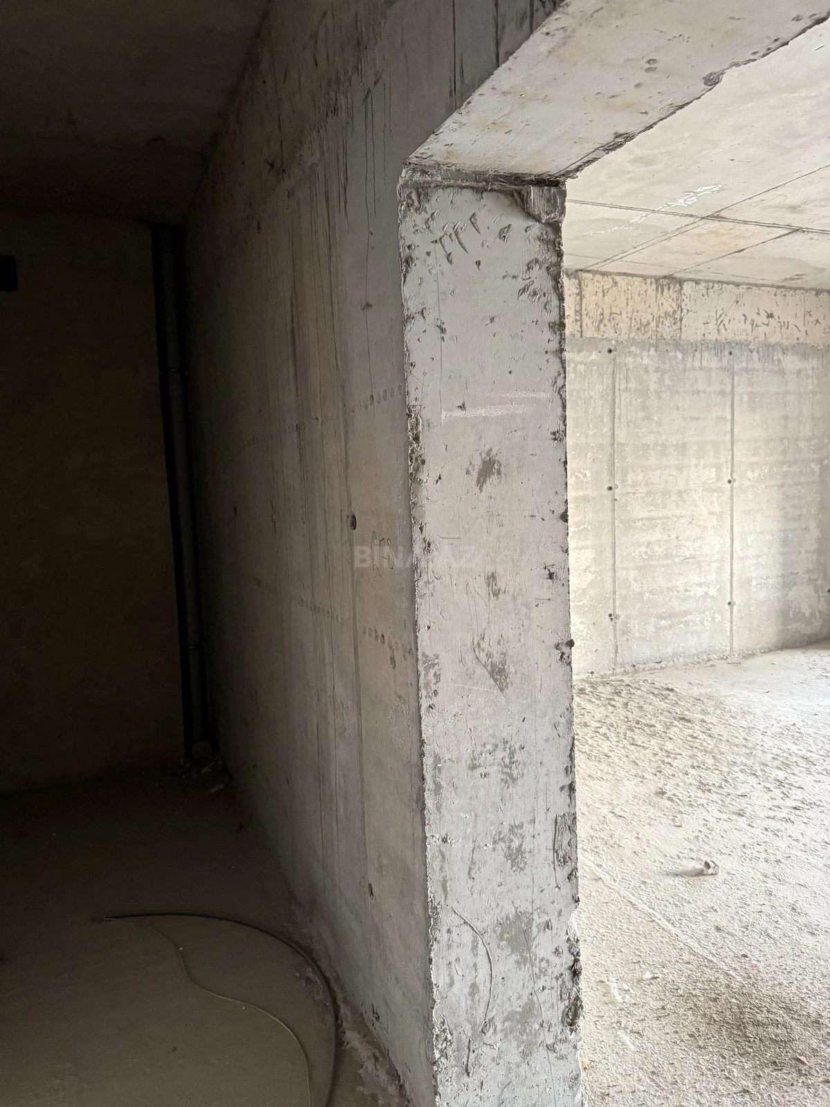 Satılır 3 otaqlı mənzil 90.5 m²