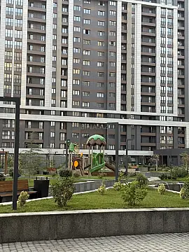 Satılır 3 otaqlı mənzil 90.5 m²