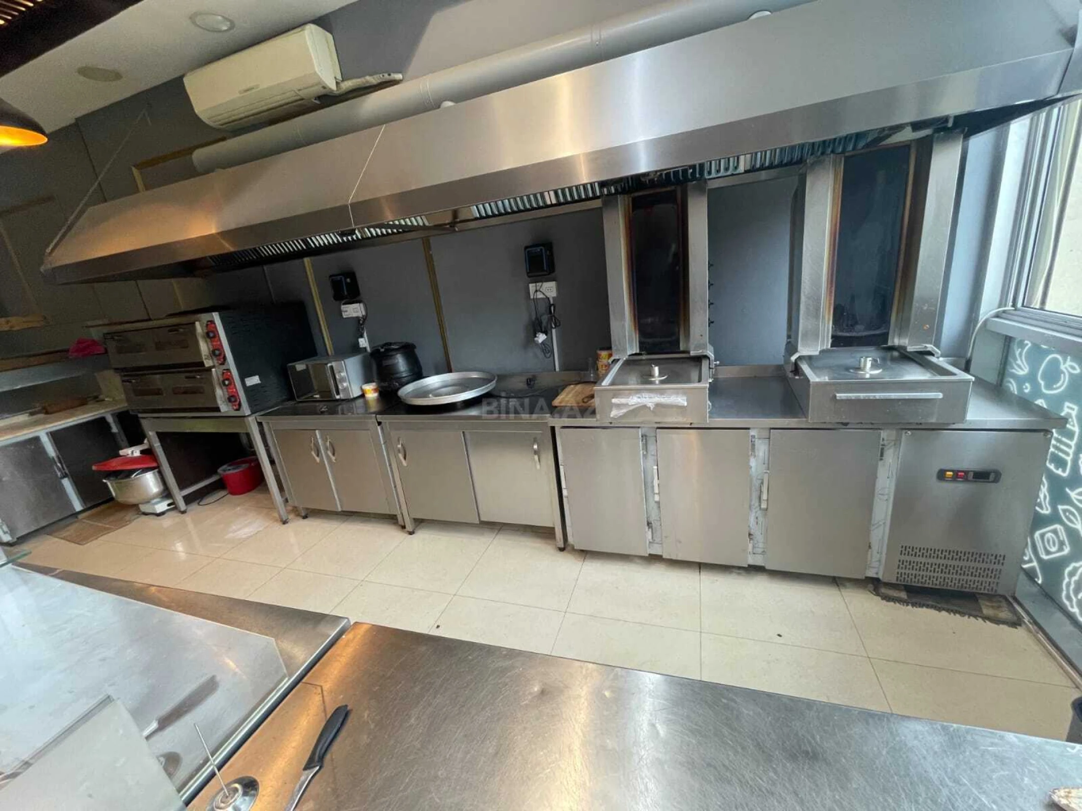 Satılır obyekt 130 m²