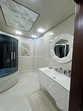 Satılır 3 otaqlı mənzil 146 m²