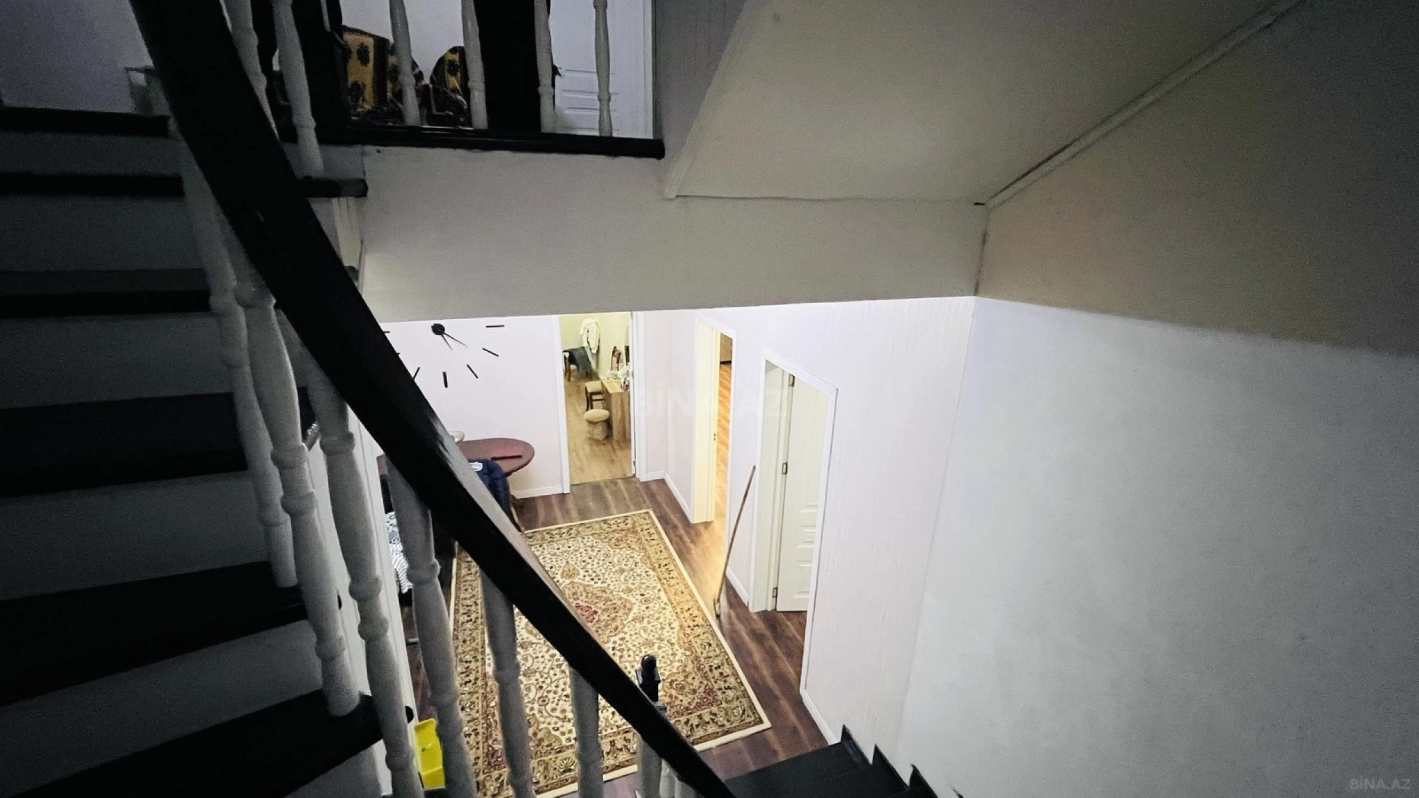 Satılır 7 otaqlı həyət evi 350 m²