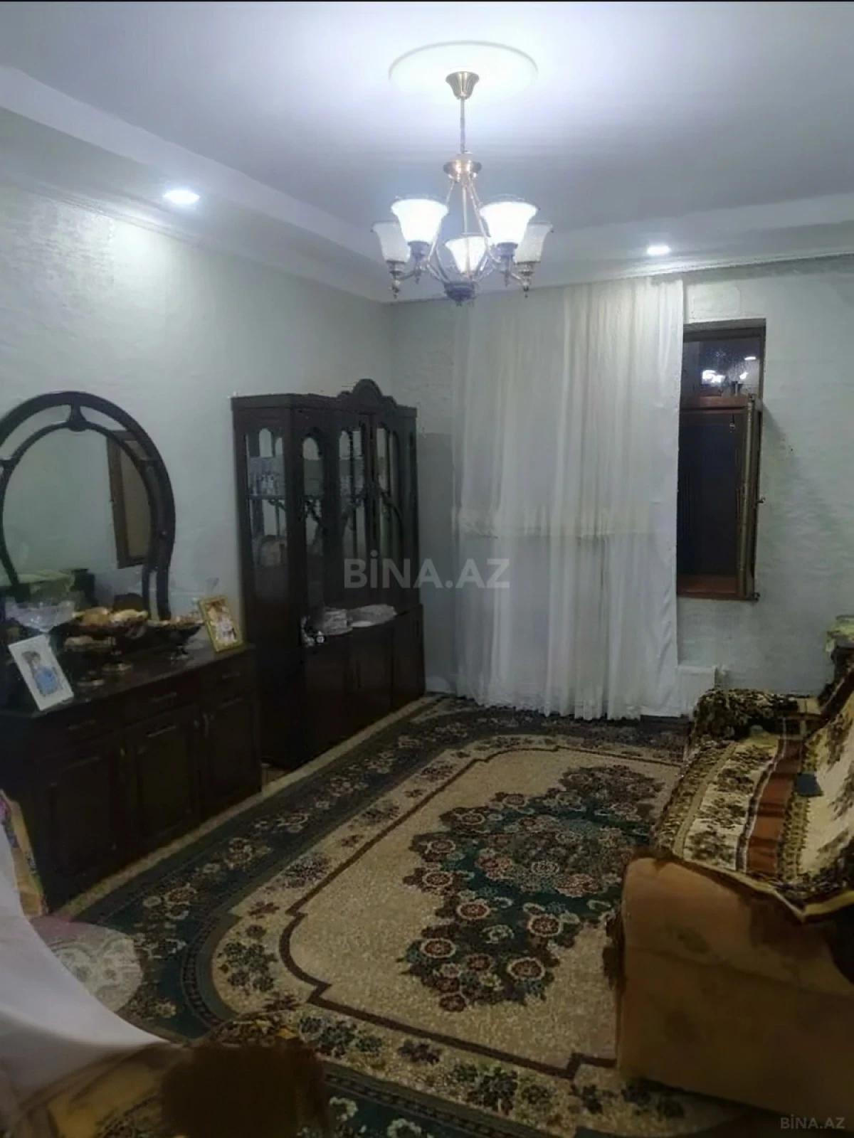 Satılır 7 otaqlı həyət evi 350 m²