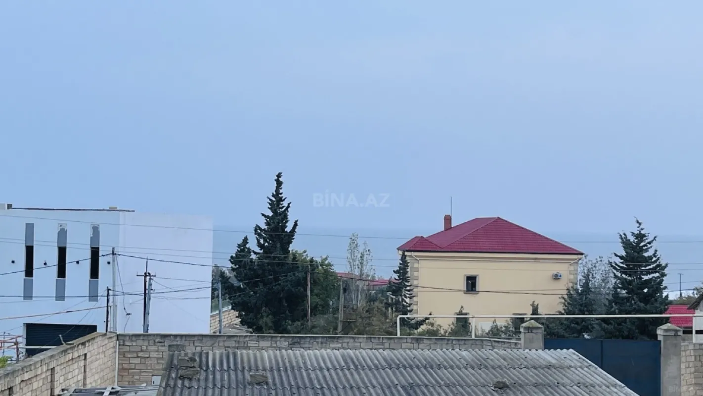 Satılır 7 otaqlı həyət evi 350 m²