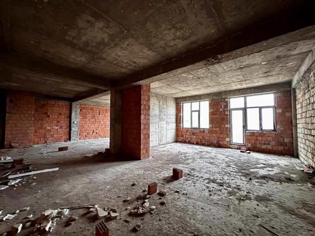 Satılır 3 otaqlı mənzil 140 m²