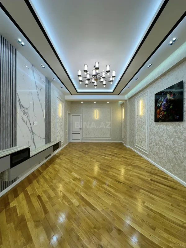 Satılır 3 otaqlı mənzil 126 m²