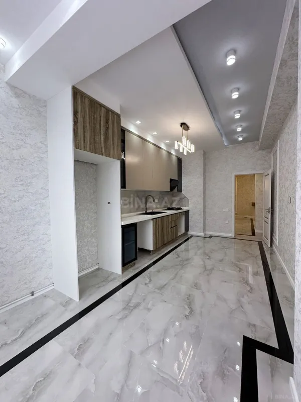 Satılır 3 otaqlı mənzil 126 m²