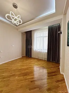 Satılır 3 otaqlı mənzil 126 m²