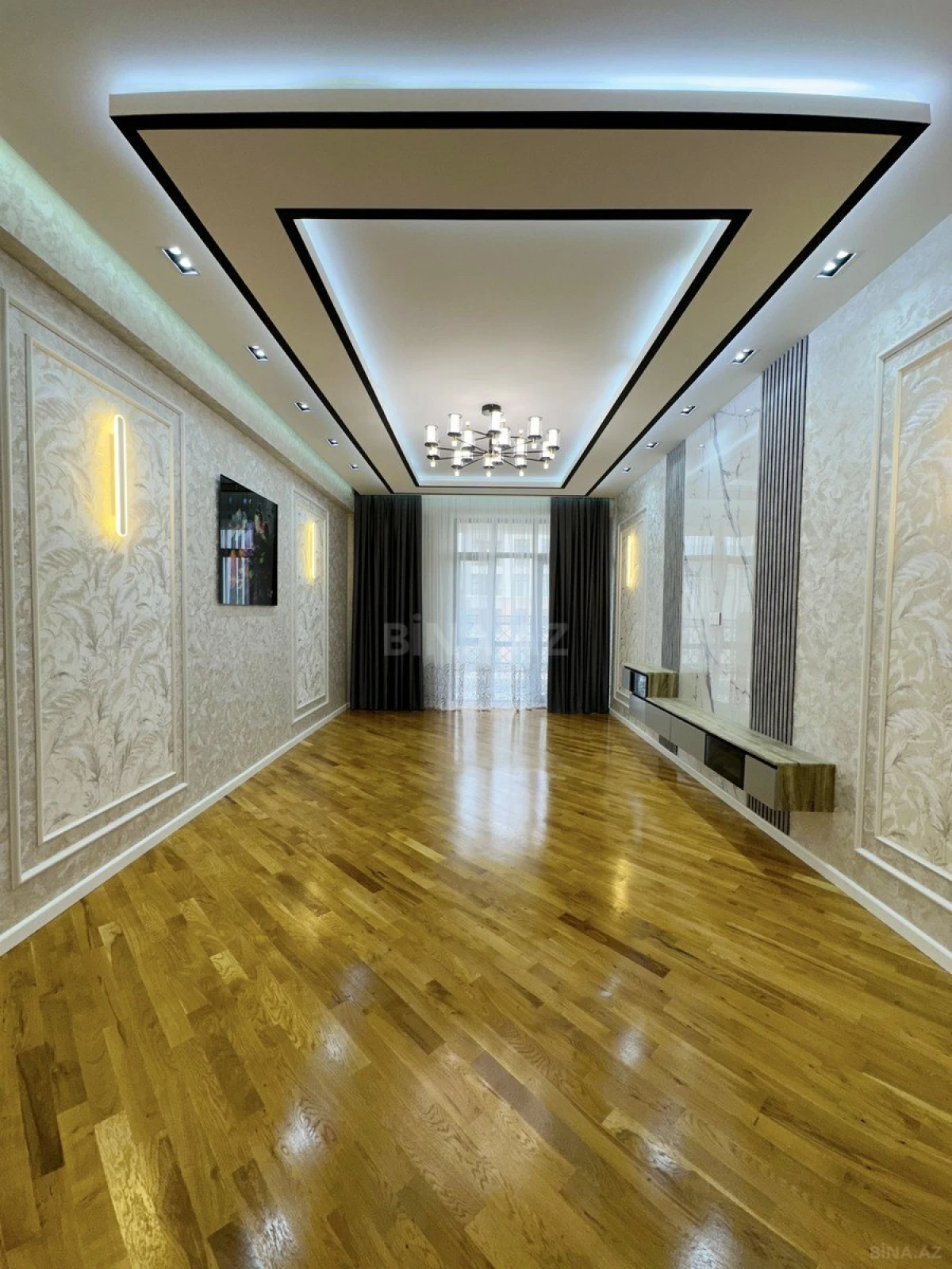 Satılır 3 otaqlı mənzil 126 m²