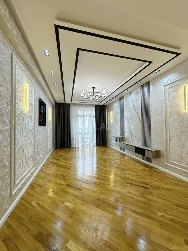 Satılır 3 otaqlı mənzil 126 m²