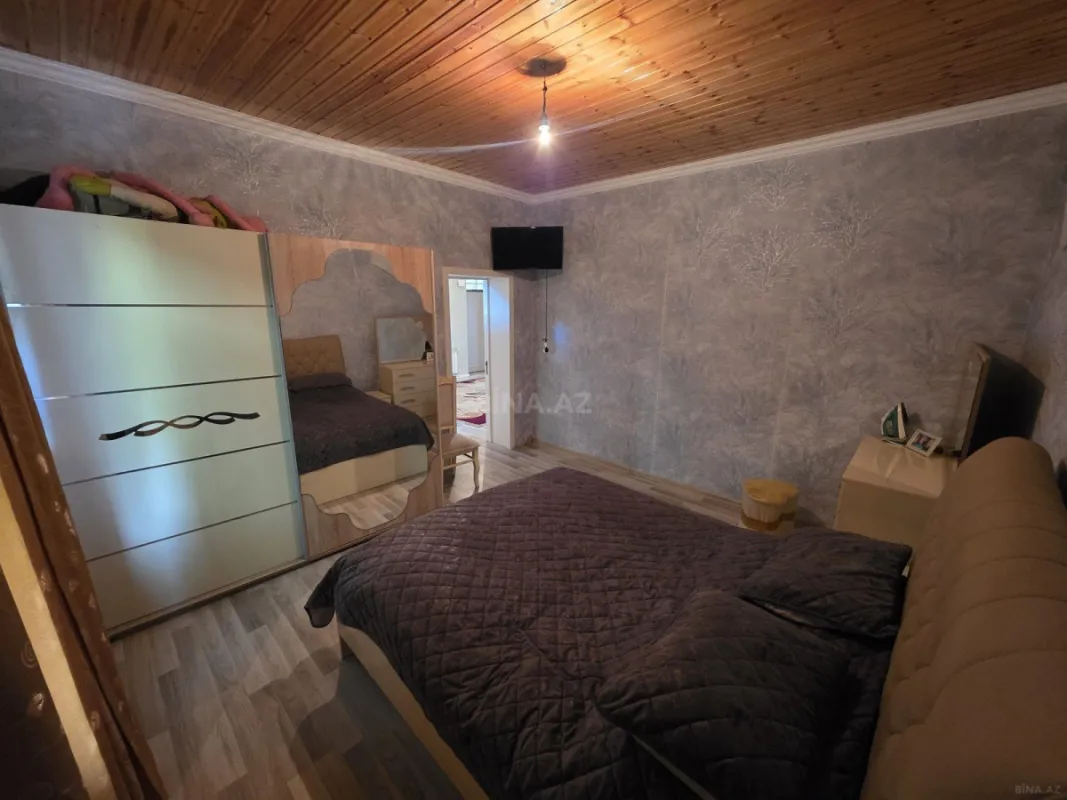 Satılır 6 otaqlı həyət evi 150 m²