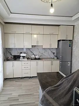 Satılır 6 otaqlı həyət evi 150 m²