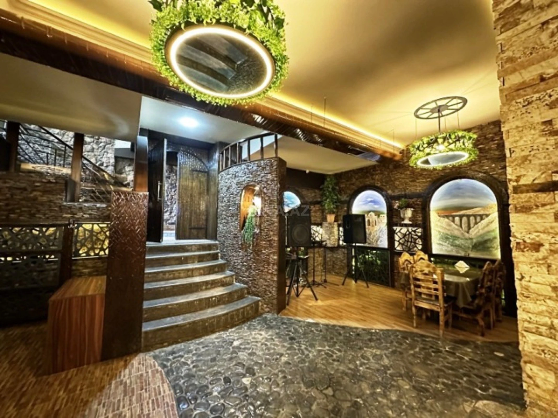 Satılır obyekt 400 m²