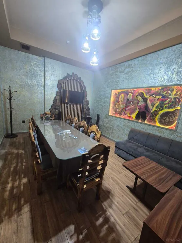 Satılır obyekt 400 m²