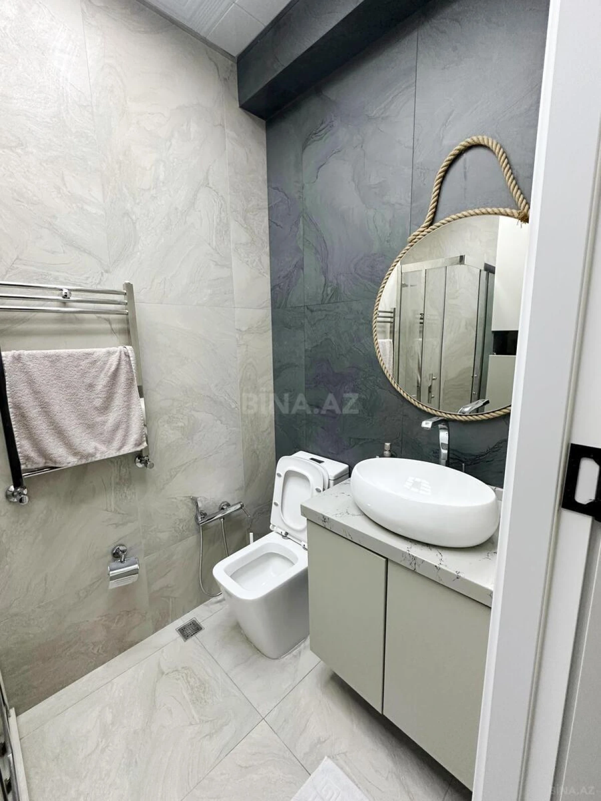 Kirayə verilir 3 otaqlı mənzil 150 m²
