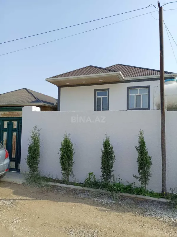 Satılır 4 otaqlı həyət evi 150 m²