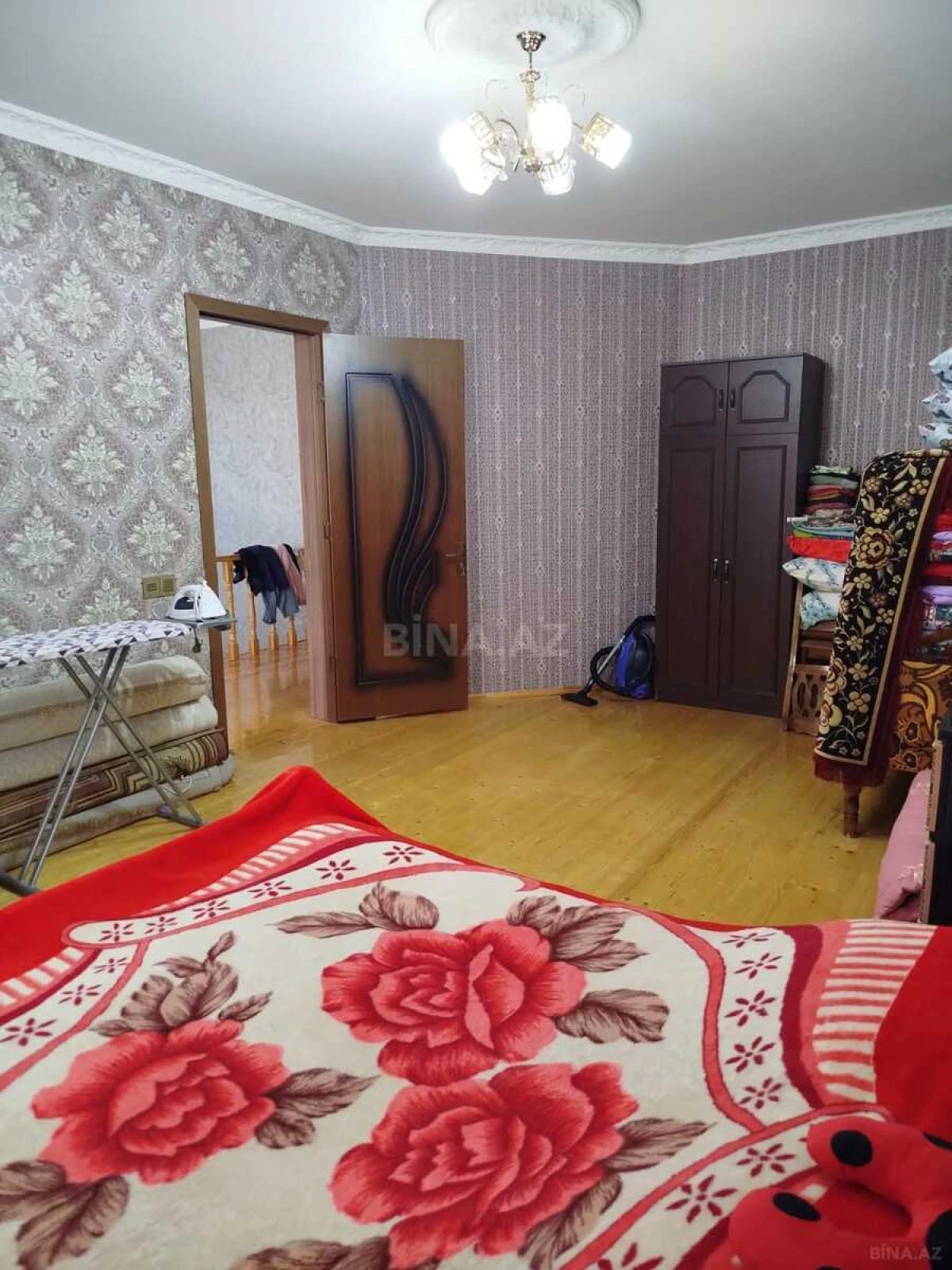 Satılır 4 otaqlı həyət evi 150 m²