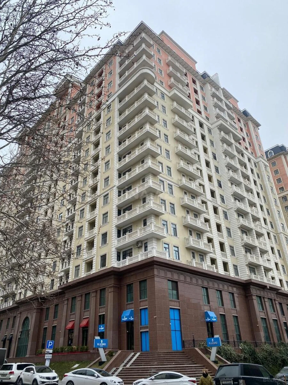 Kirayə verilir 2 otaqlı mənzil 68 m²