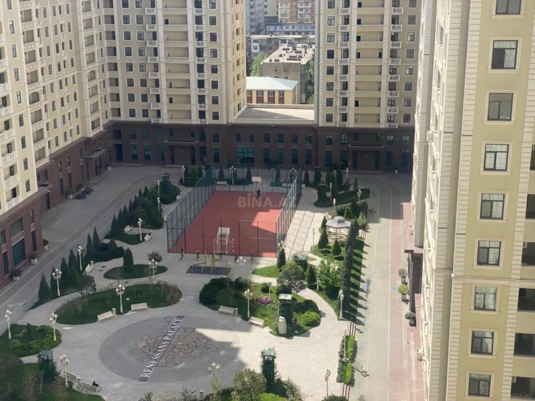 Kirayə verilir 2 otaqlı mənzil 68 m²