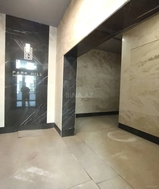 Satılır 5 otaqlı mənzil 204 m²
