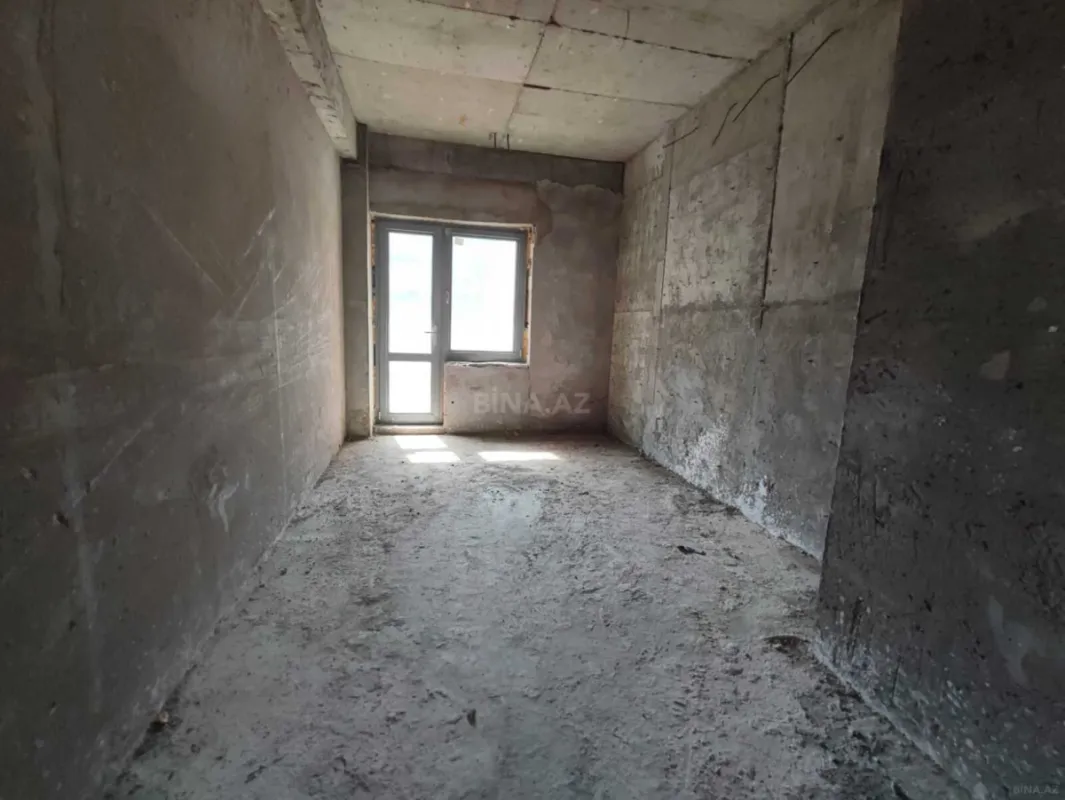 Satılır 5 otaqlı mənzil 204 m²