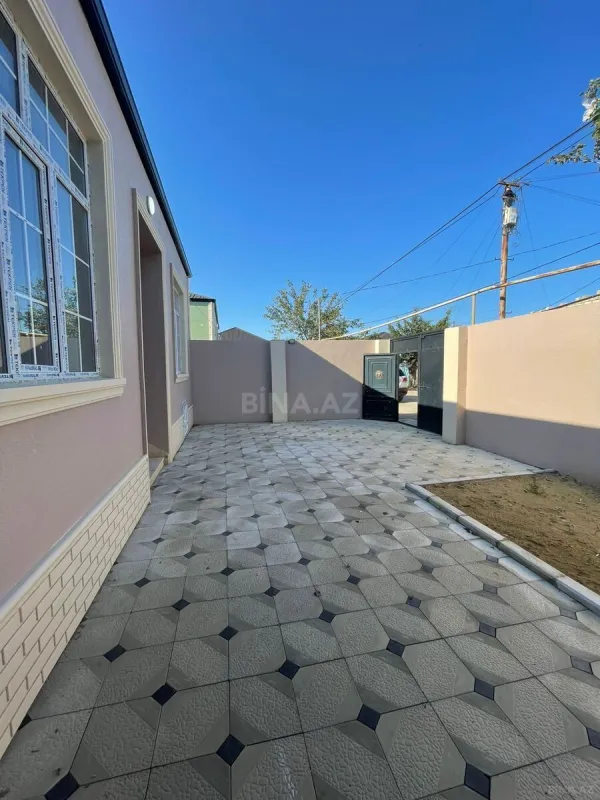 Satılır 4 otaqlı həyət evi 100 m²