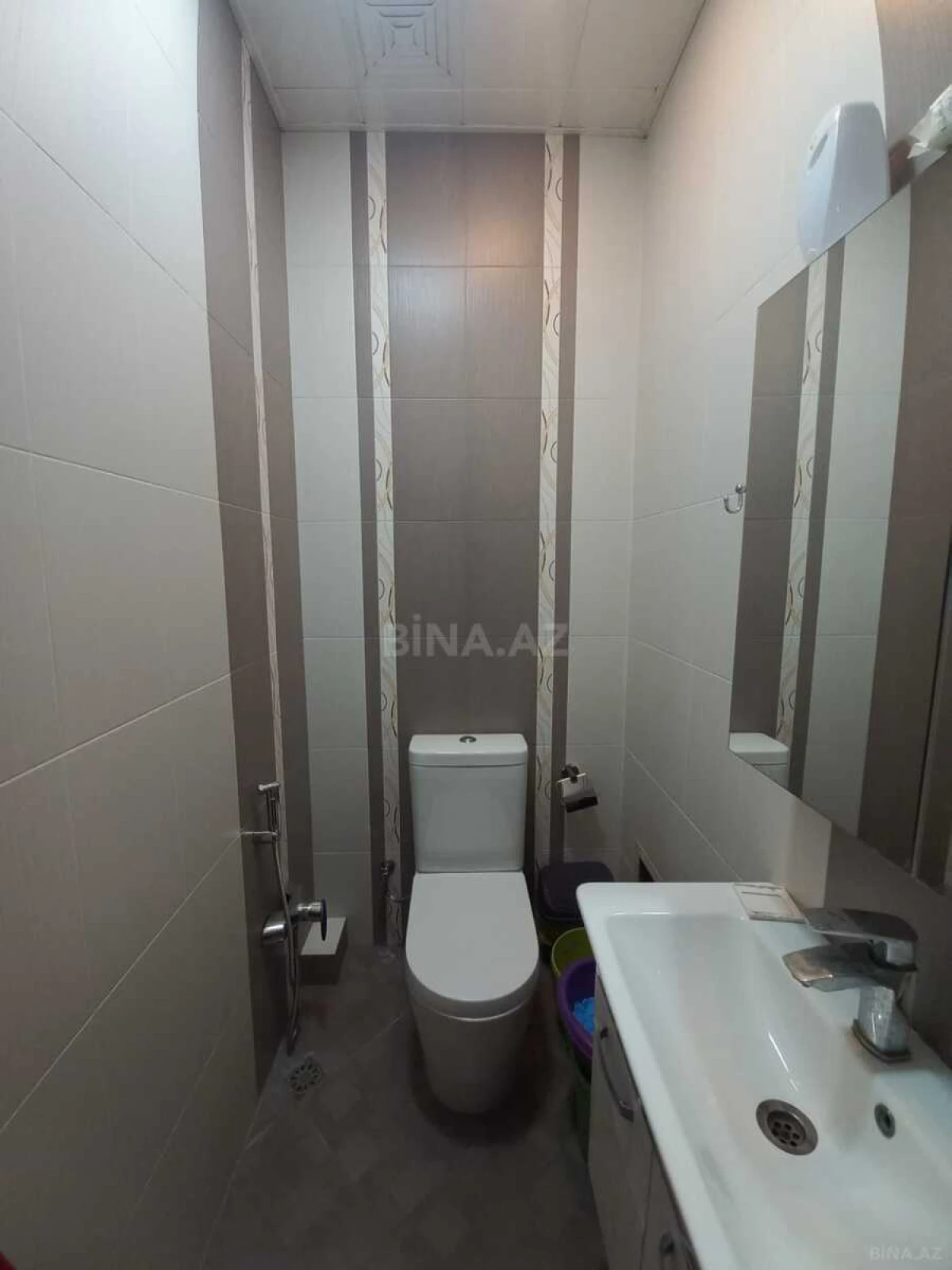 Satılır 3 otaqlı mənzil 135 m²