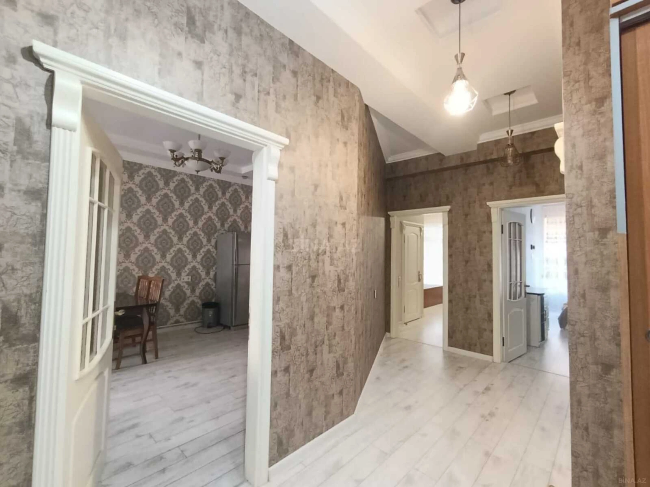 Kirayə verilir 2 otaqlı mənzil 100 m²