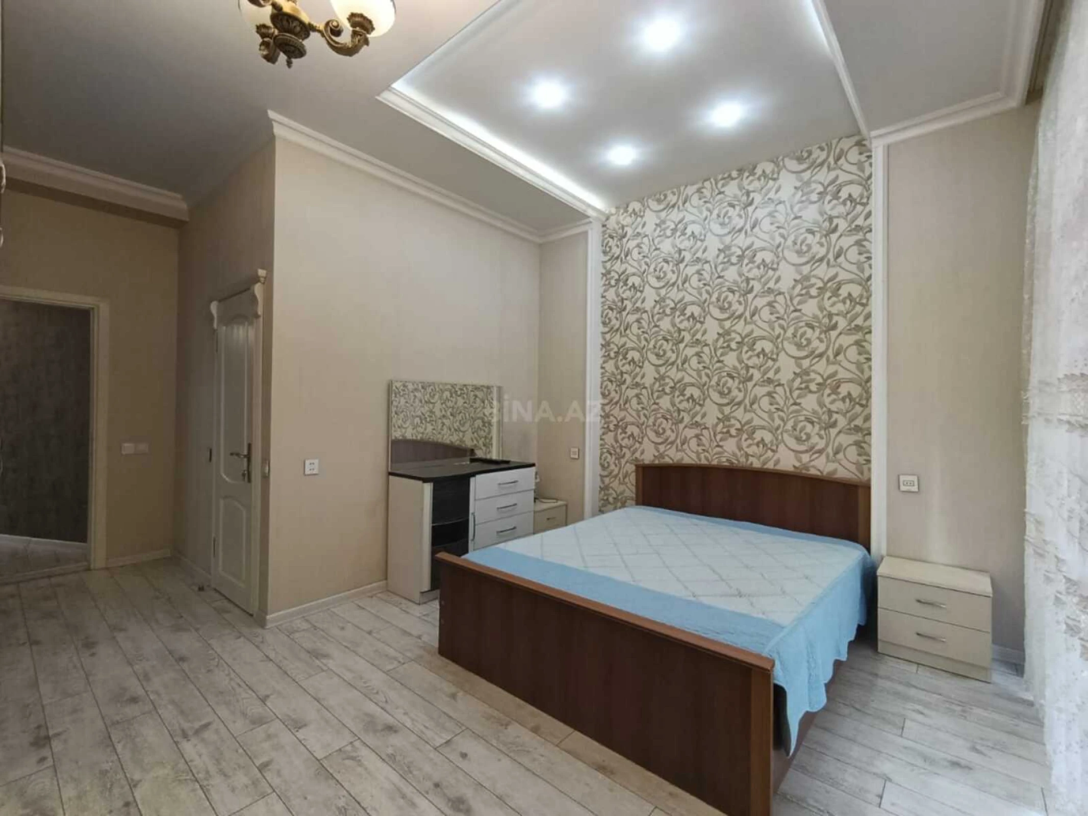 Kirayə verilir 2 otaqlı mənzil 100 m²