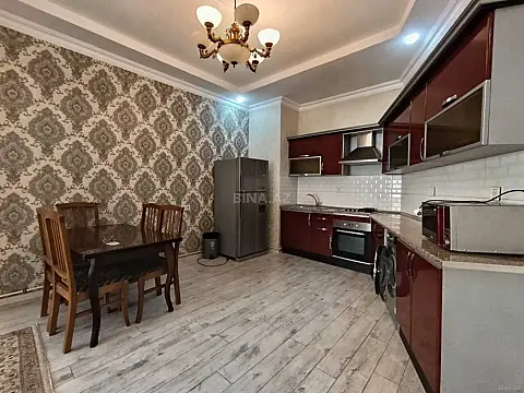 Kirayə verilir 2 otaqlı mənzil 100 m²