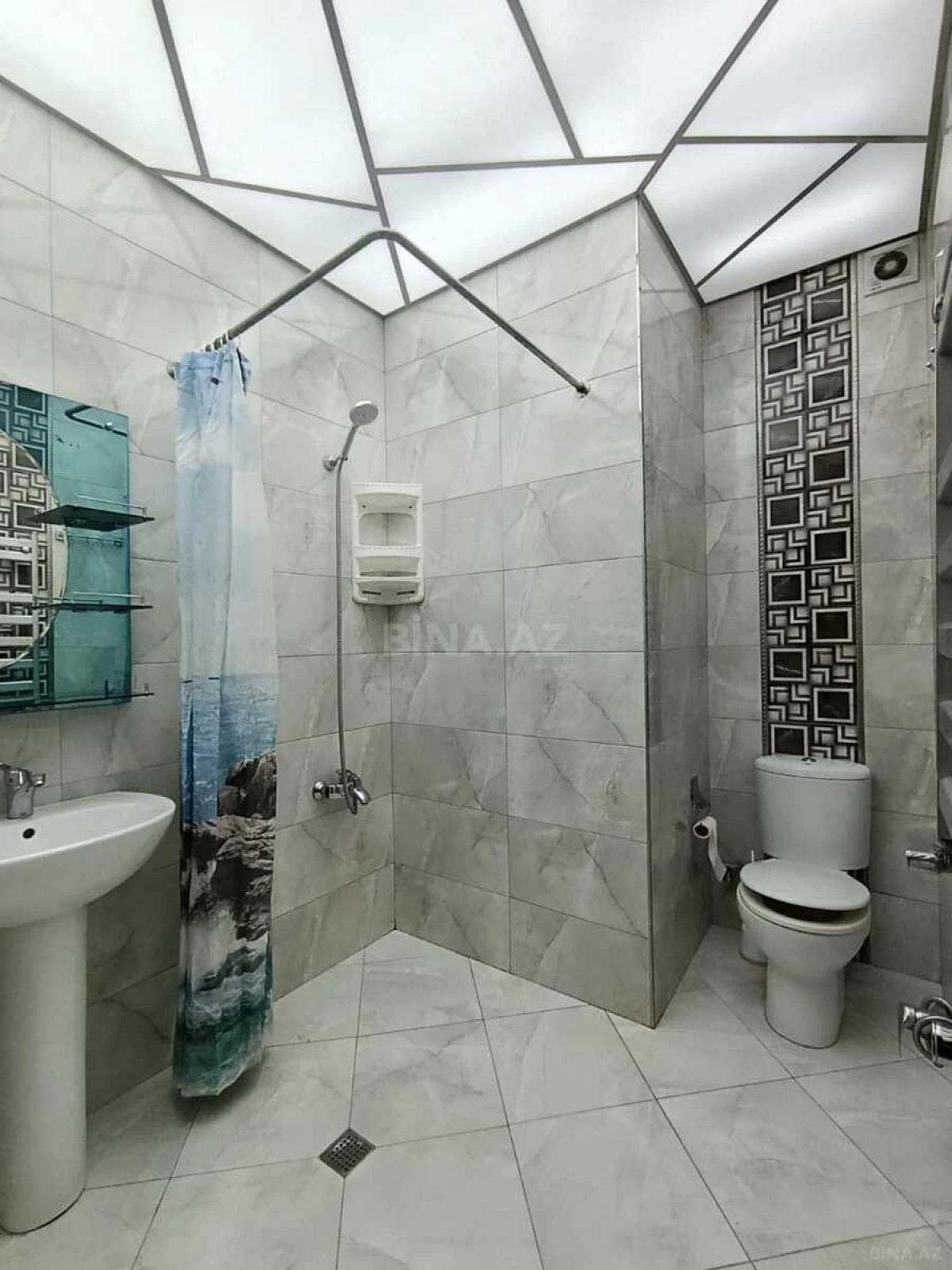 Kirayə verilir 2 otaqlı mənzil 100 m²