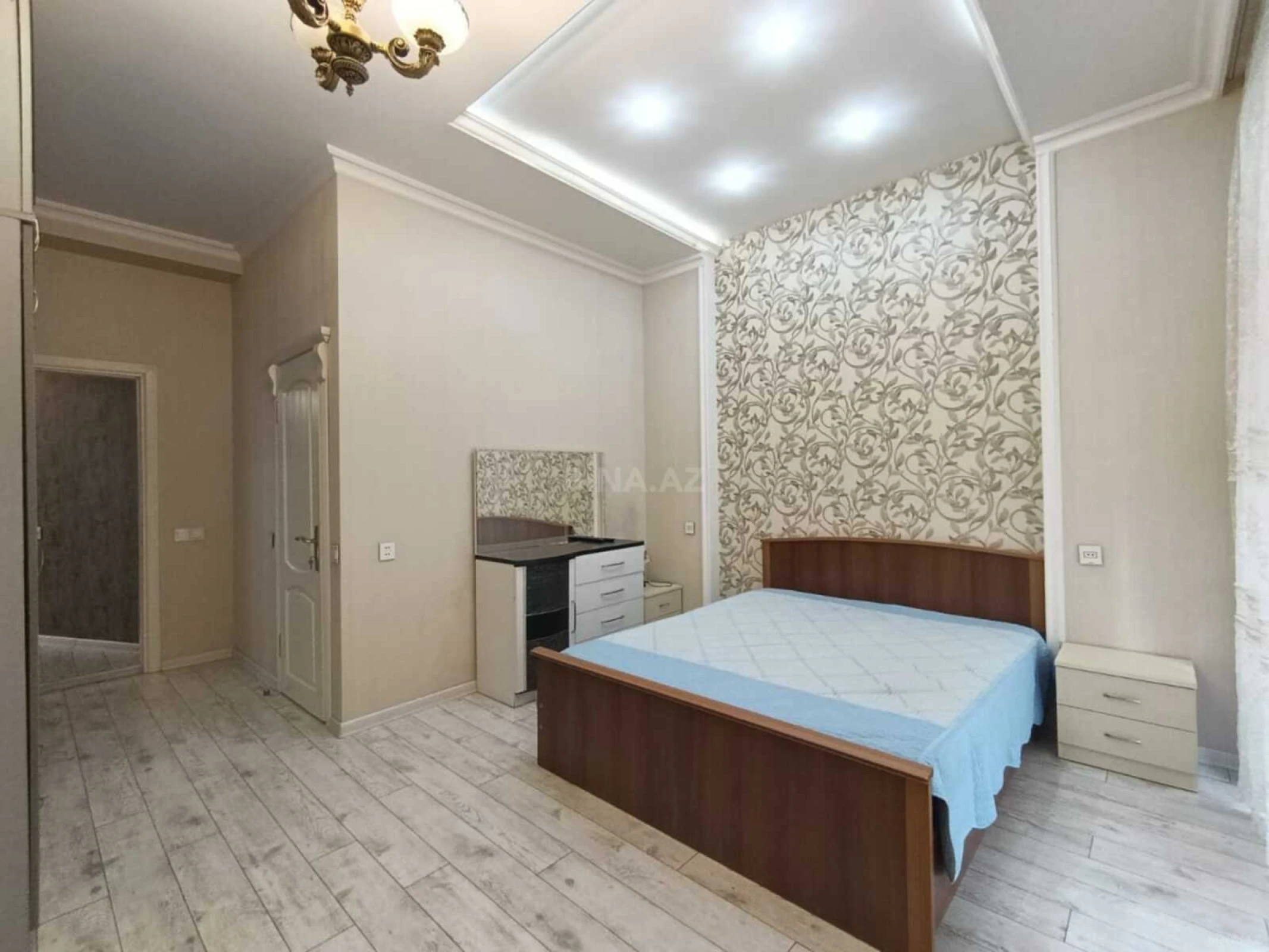 Kirayə verilir 2 otaqlı mənzil 100 m²