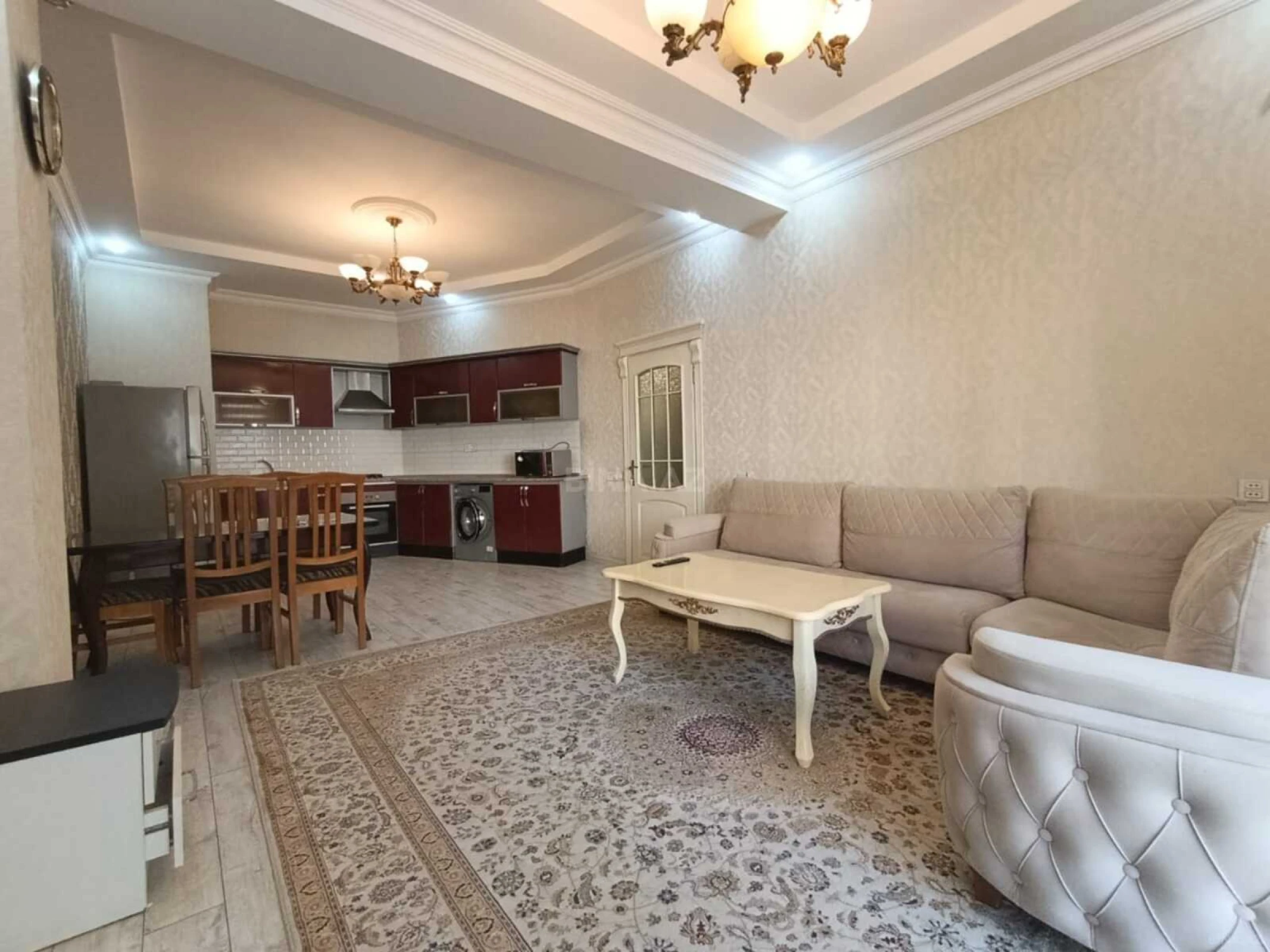 Kirayə verilir 2 otaqlı mənzil 100 m²
