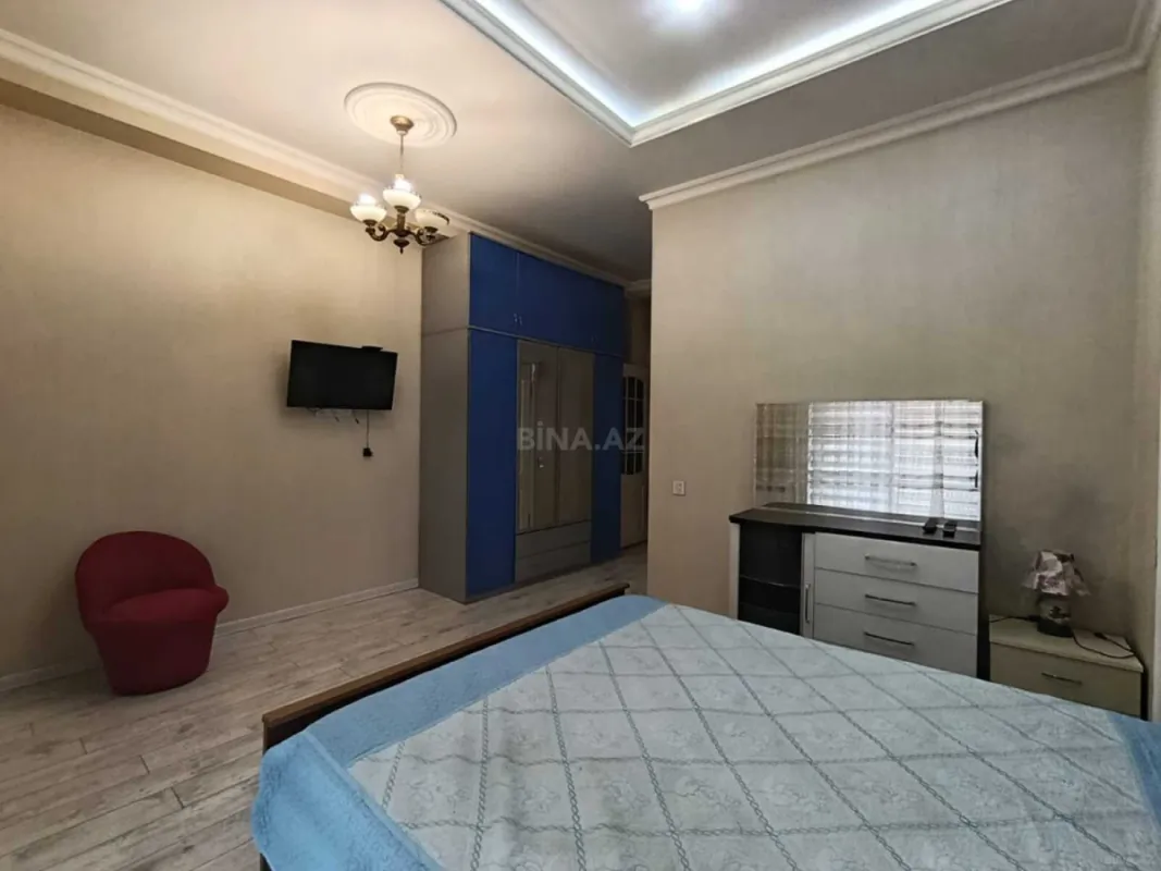 Kirayə verilir 2 otaqlı mənzil 100 m²