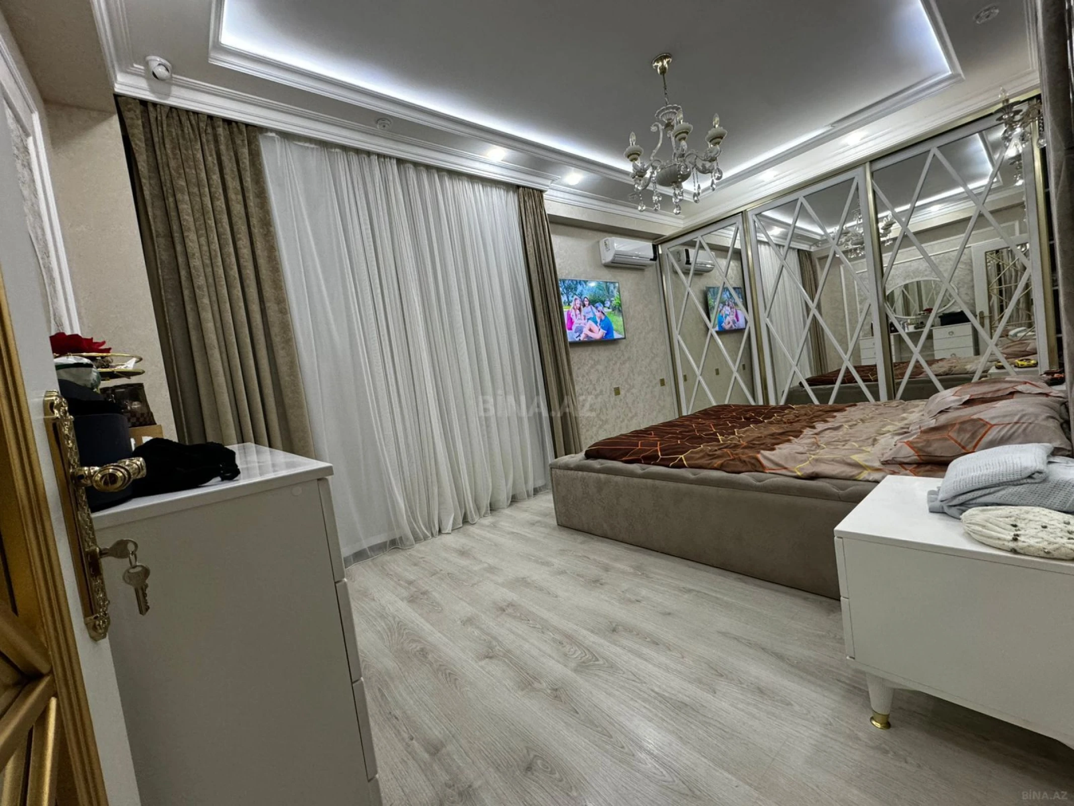Satılır 3 otaqlı mənzil 95 m²