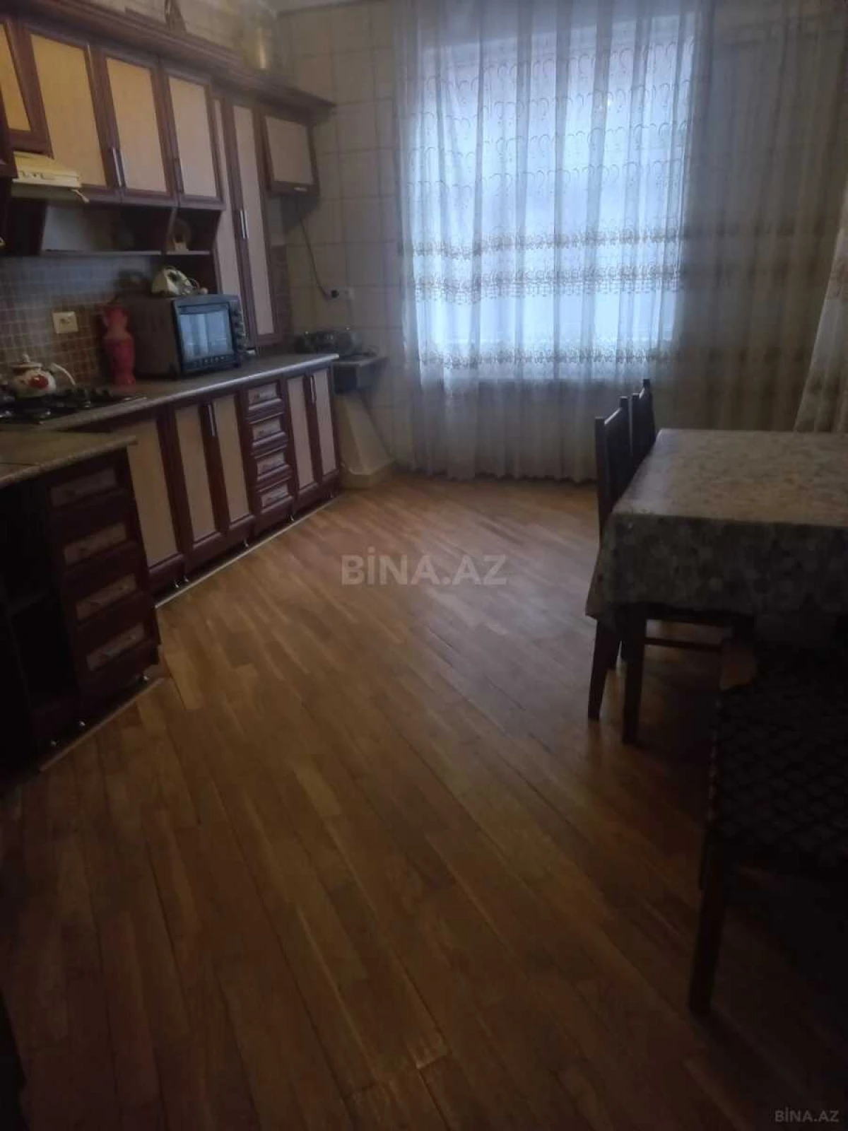 Satılır 3 otaqlı mənzil 105 m²