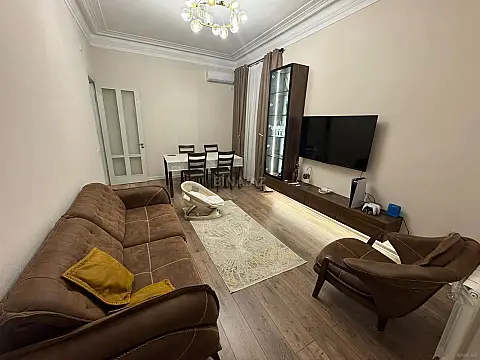 Satılır 2 otaqlı mənzil 65 m²