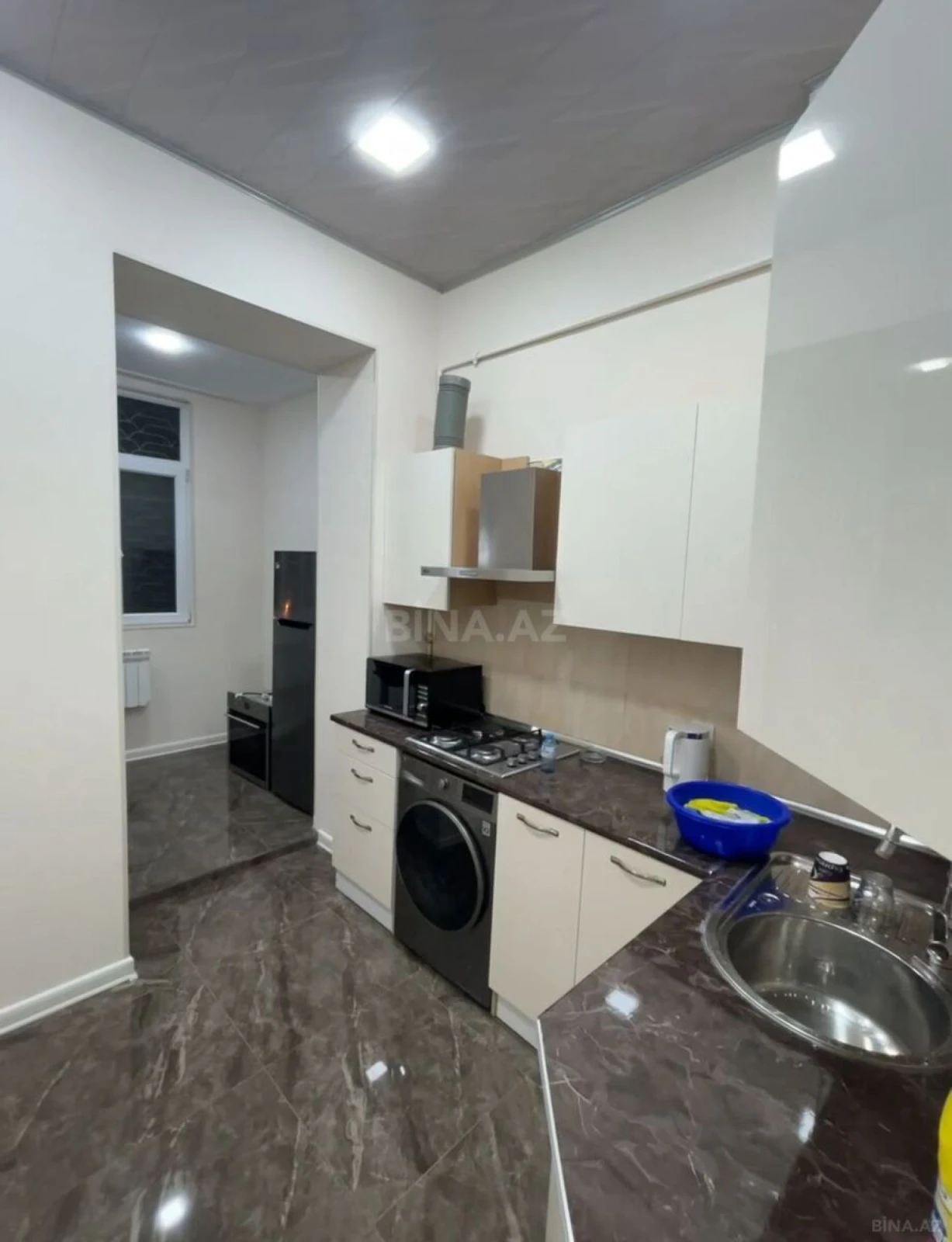 Satılır 2 otaqlı mənzil 65 m²