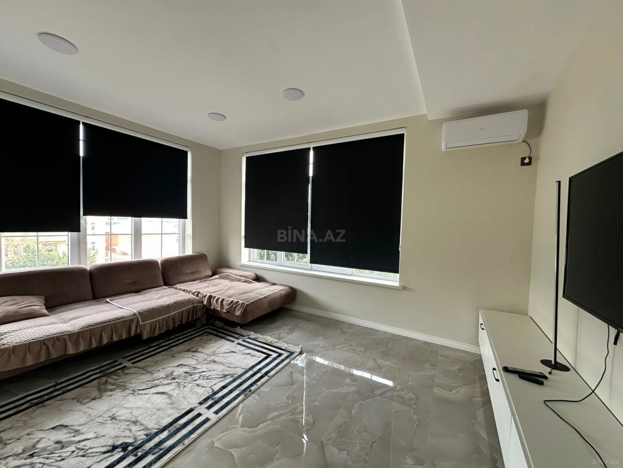 Kirayə verilir 6 otaqlı həyət evi 410 m²